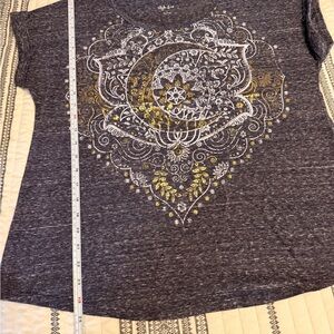 Style & Co. Navy Short Sleeve Tee with White and Gold Graphic